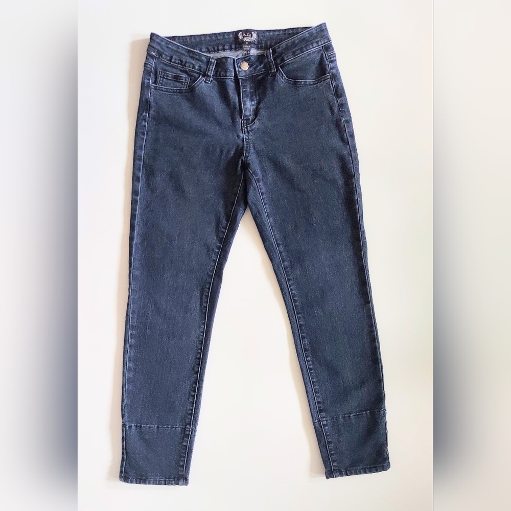 AZI Low Rise Cropped Skinny Jeans Size 6